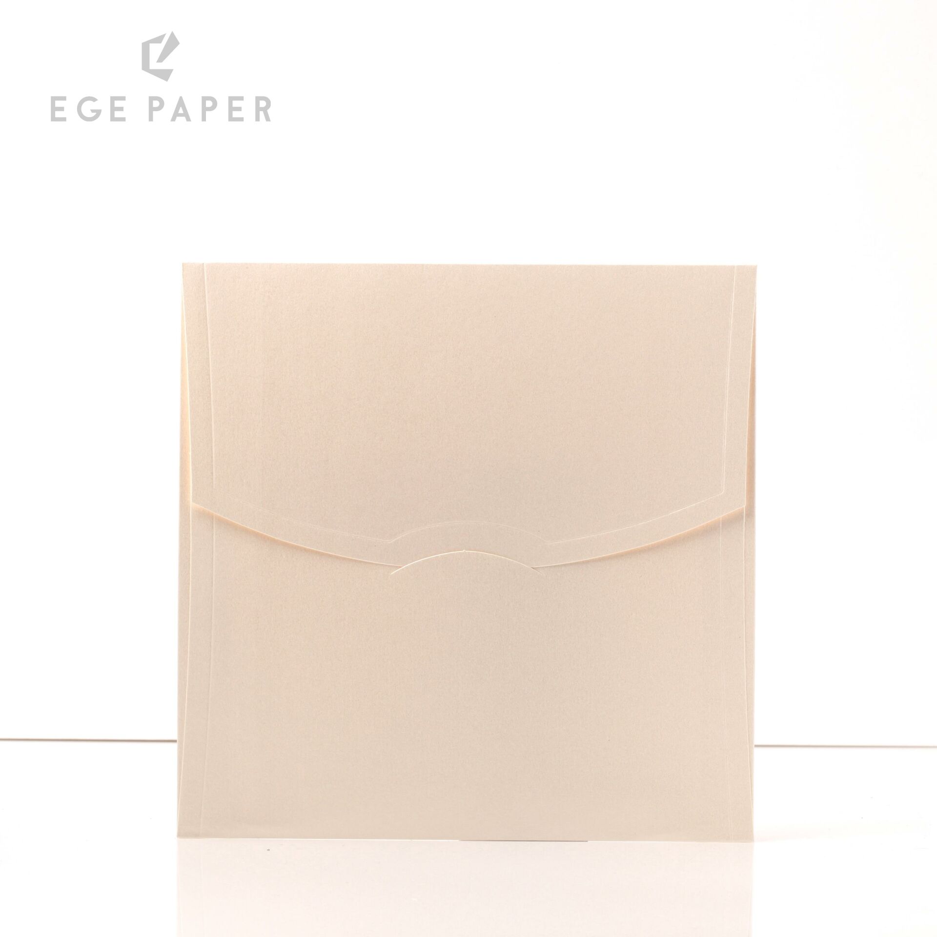 18X18CM - METALLIC CREAM ENVELOPE - 240 GSM - 50 PCS